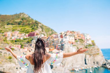 Manarola, Cinque Terre, Liguria, İtalya manzaralı turist