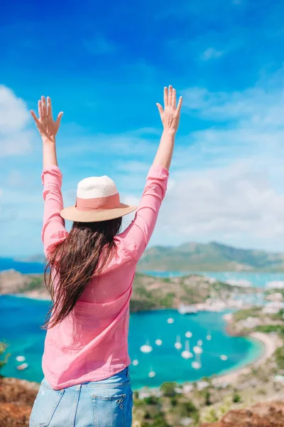 Shirley Heights, Antigua, cennet defne Karayip Denizi tropikal Adası'nda İngilizce Harbor görünümünden — Stok fotoğraf