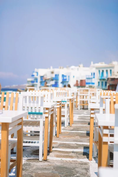 Lato puste open air luksusowe restarAunt w egzotycznym hotelu — Zdjęcie stockowe