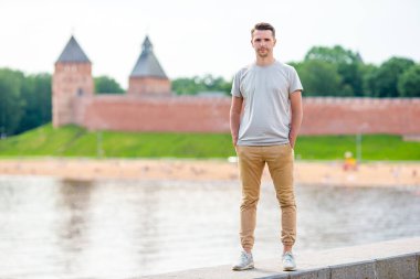 Veliky Novgorod, Rusya. Novgorod Kremlin Volkhov Nehri 'nde