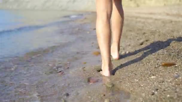 Cute little girl at beach during summer vacation — Stock Video