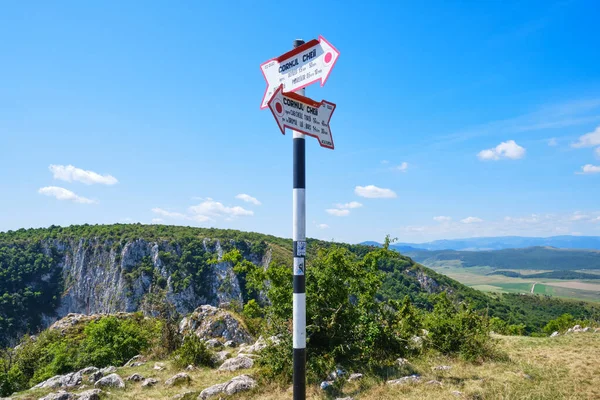 Turda Romênia Agosto 2019 Marcador Trilhas Para Caminhadas Desfiladeiro Turda — Fotografia de Stock