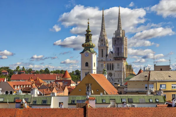 Вид Исторический Верхний Город Загреба Веревками Церковными Туалетами Красивый Солнечный — стоковое фото
