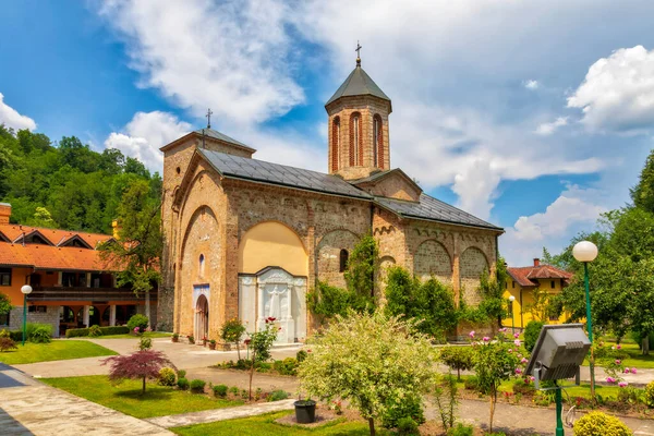 Monasterio Medieval Raca Monasterio Ortodoxo Serbio Construido Siglo Xiii Como —  Fotos de Stock