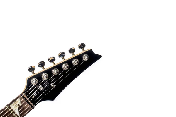 Cuello de una guitarra eléctrica negra sobre un fondo blanco — Foto de Stock