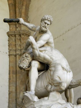 Herkül ve Centauri Floransa'da heykeli