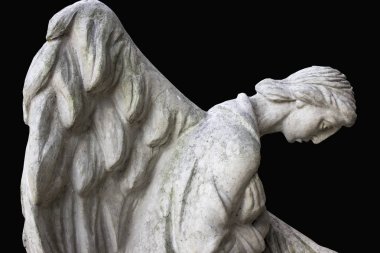 Bir melek acıyarak dua ediyor.