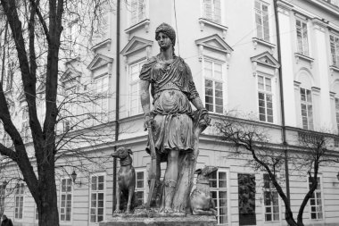 Tanrıça Diana avcılık. Antik heykel