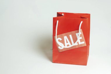 boş bir bardak şarap