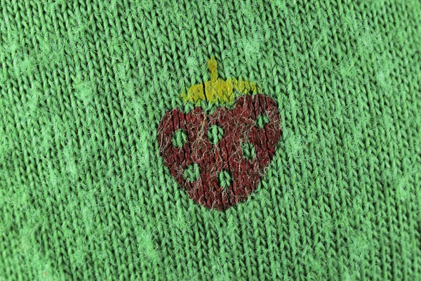 heart or apple icon on green background