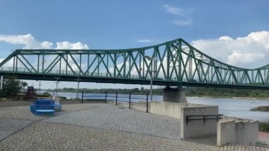 Wloclawek, Polonya 'daki Vistula nehri üzerindeki köprü.