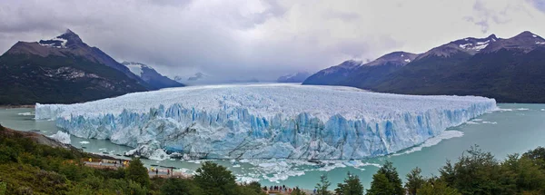 Panoramic photo Perito Moreno Glacier. Argentina, Los Glaciares National Park. — Stock Photo, Image