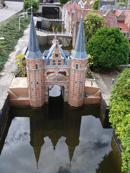 Миниатюрный парк Мадуродам. Нидерланды. Реконструкция Голландии в миниатюре . — стоковое фото