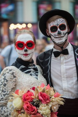 Moskova, Rusya - 29 Haziran 2018 : Moskova'da defile dia de muertos Mexico. Ölüler Günü Meksika'da ölüme komik bir tutum gösteren en popüler ve sıradışı tatil biridir.