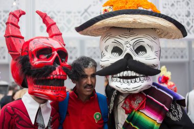 Moskova, Rusya - 29 Haziran 2018 : Moskova'da defile dia de muertos Mexico. Ölüler Günü Meksika'da ölüme komik bir tutum gösteren en popüler ve sıradışı tatil biridir.