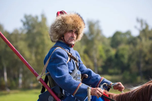 Borodino village, Moscow region Russia - 02.09.2018: The reconstruction of the Battle of Borodino in 1812 between Russian and French forces. — ストック写真