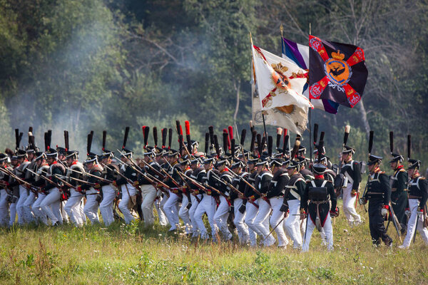 Село Бородино, Московская область Россия - 02.09.2018: Реконструкция Бородинской битвы 1812 года между русскими и французскими войсками
.