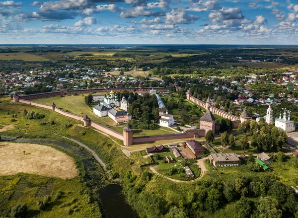 Panoramic aerial view of ancient city Suzdal and Saviour Monastery of St. Euthymius at sunny day. Golden ring of Russia, Vladimir region. Aerial drone photo. — Stock Photo, Image