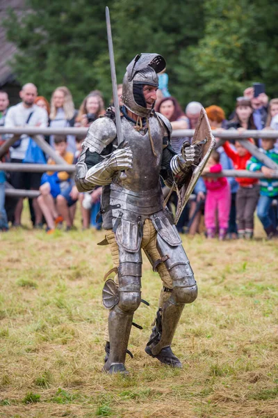 Torzhok Rússia Agosto 2020 Reconstrução Uma Batalha Medieval Com Participação — Fotografia de Stock