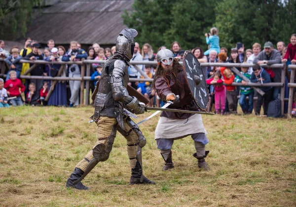 Torzhok Russia August 2020 Reconstruction Medieval Battle Participation Many Extras — Stock Photo, Image