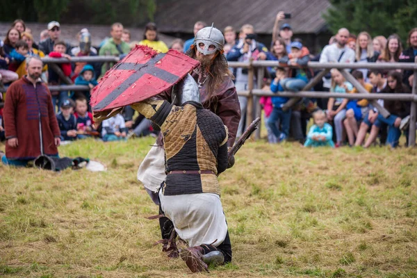 Torzhok Russia August 2020 Reconstruction Medieval Battle Participation Many Extras — Stock Photo, Image