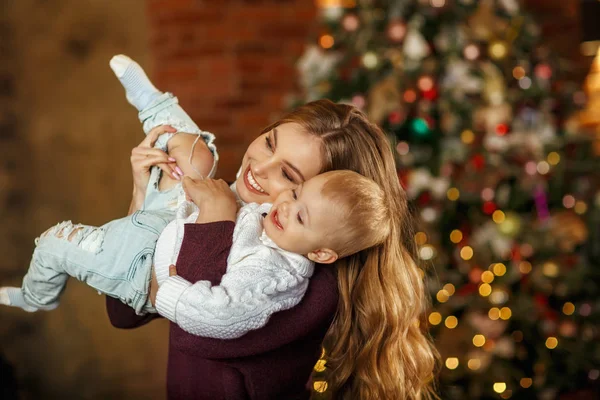 Bella Madre Con Suo Bambino Figlio Festa Natale — Foto Stock