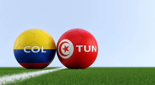 Kolombiya Tunus Futbol Maç Futbol Topları Bir Futbol Sahası Üzerinde — Stok fotoğraf