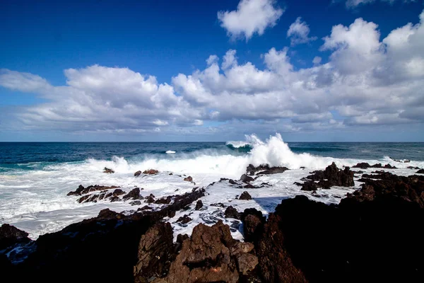 Geniş Dalgalar Tenerife Adasındaki Görünümünden — Stok fotoğraf