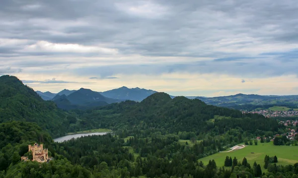 Panoráma kilátás a bajorországi kastélyra — Stock Fotó