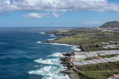 Deniz kıyısında üzerinden uzak görünüm