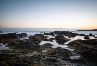 deniz üzerinde plajdan güzel bir görünüm