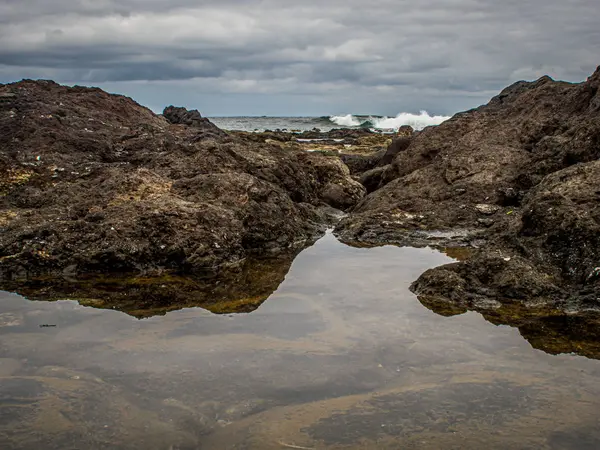 Water View over the lava beach to the Atlantic — Stock Photo, Image