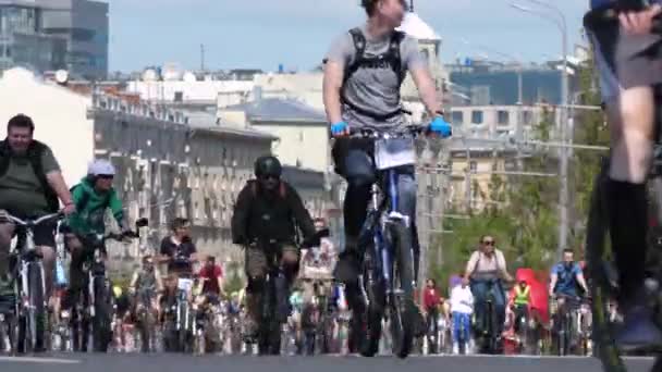 Moskou Rusland Mei 2019 Wielerfestival Bike Parade Street Marathon Menigte — Stockvideo