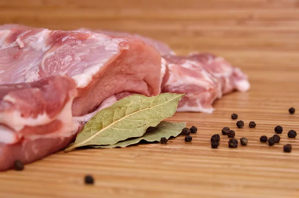 Pedaço Carne Crua Uma Mesa Cozinha Corte — Fotografia de Stock