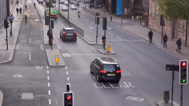 Verkeer in Londen — Stockvideo