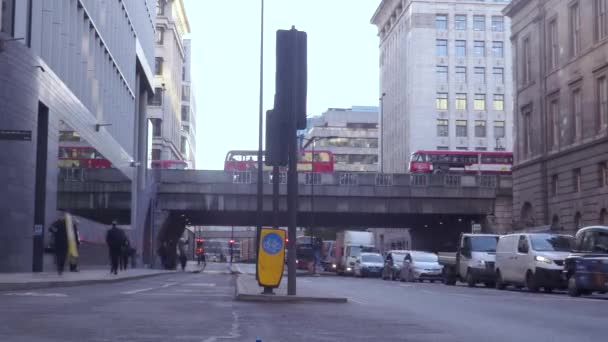 Tráfico en Londres — Vídeo de stock