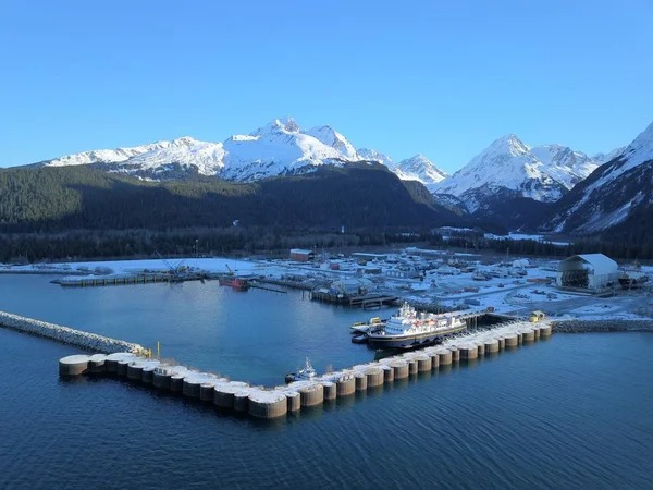 Kışın Alaska tersaneler 