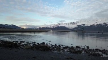 Akşam kış gelgit manzarası Alaska