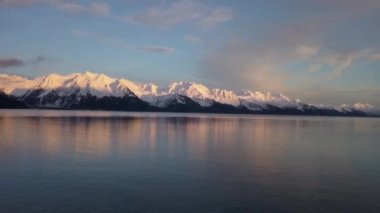 Akşam kış gelgit manzarası Alaska
