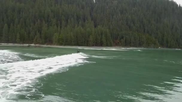 Trying Winter Surf Alaska Small Waves — Stock Video