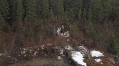 Eski Dünya Savaşı emplacement Alaska sadece erişilebilir tekne ile