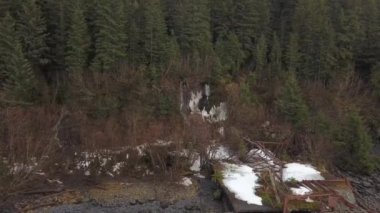 Eski Dünya Savaşı emplacement Alaska sadece erişilebilir tekne ile