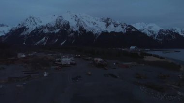 Güzel gün batımı ve Alaska plaj manzaraları 