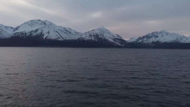 Vackra Solnedgångar Och Utsikt Över Stranden Från Alaska — Stockvideo