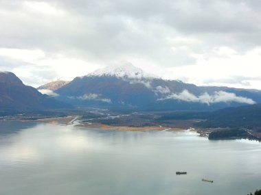 Seward Alaska 'dan yaz saati görünümleri 