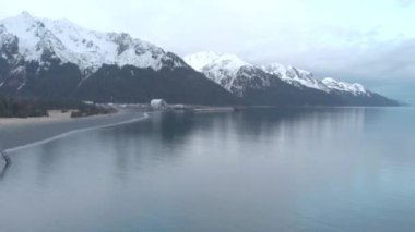 Seward Alaska yakınında güzel bahar manzarası 