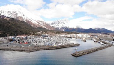 Seward Alaska küçük tekne limanı 