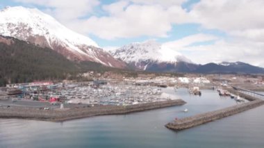 Seward Alaska liman ve rıhtım meşgul liman