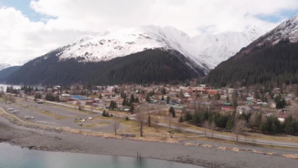Gyönyörű Április Kilátás Alaszkából — Stock videók