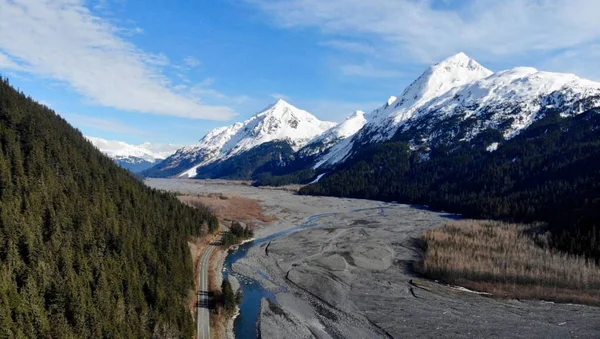 Spectacular spring scenery from Alaska